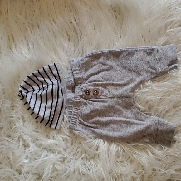 Carter's Other - 🛑Carter's gray Stretchy Newborn Bottoms with hat